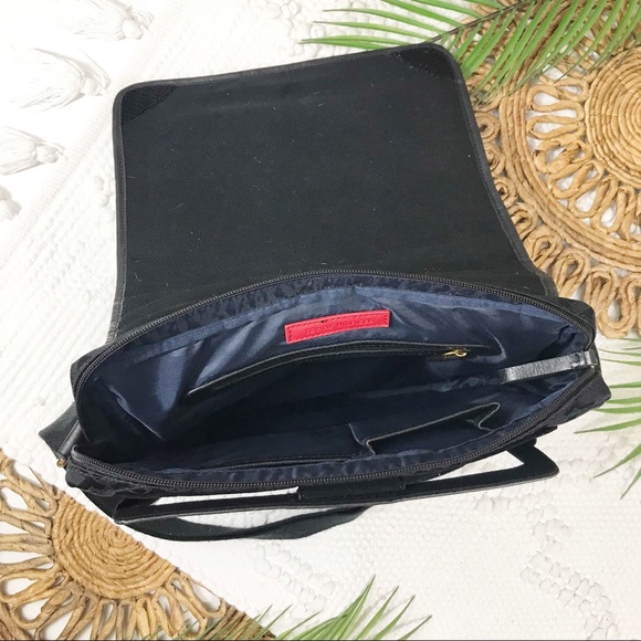 Tommy Hilfiger Black Crossbody Bag - Picture 6 of 6